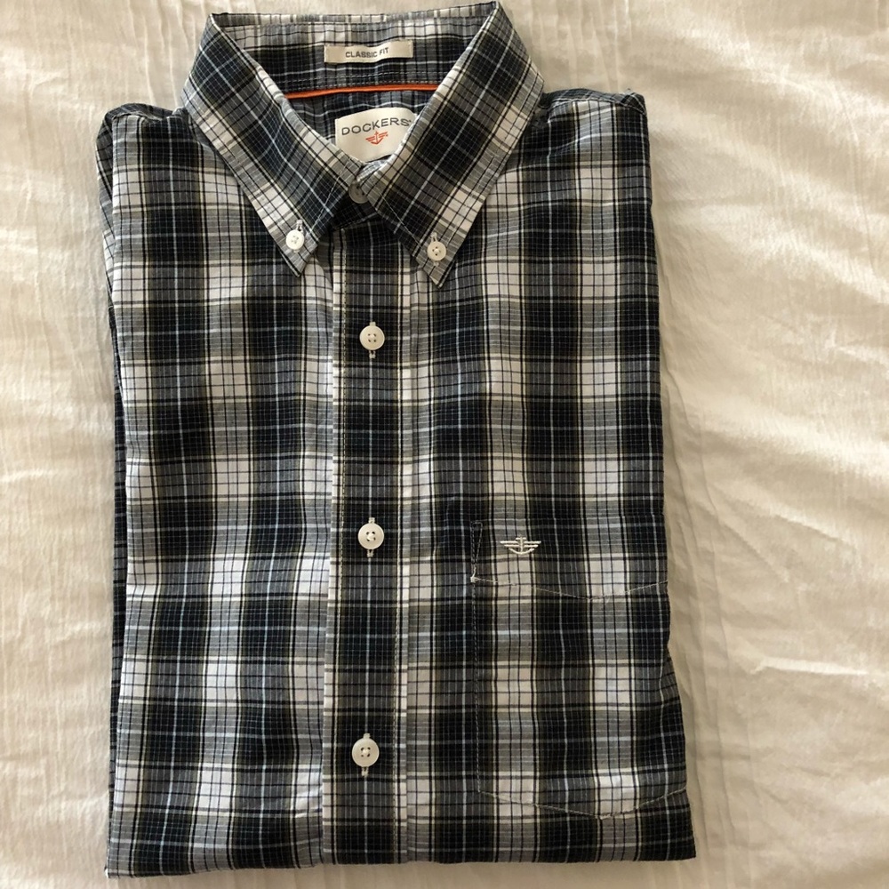 Dockers Classic Fit Button-Down Shirt Men’s S